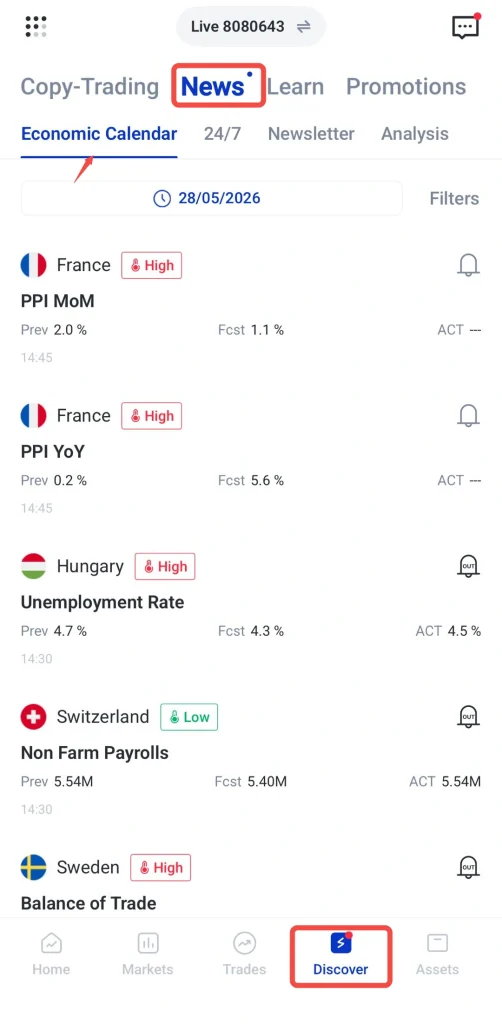 image 18 VT Markets Mobile app UI showing the News tab highlighted and Economic Calendar tab selected with Discover highlighted in the bottom navigation bar